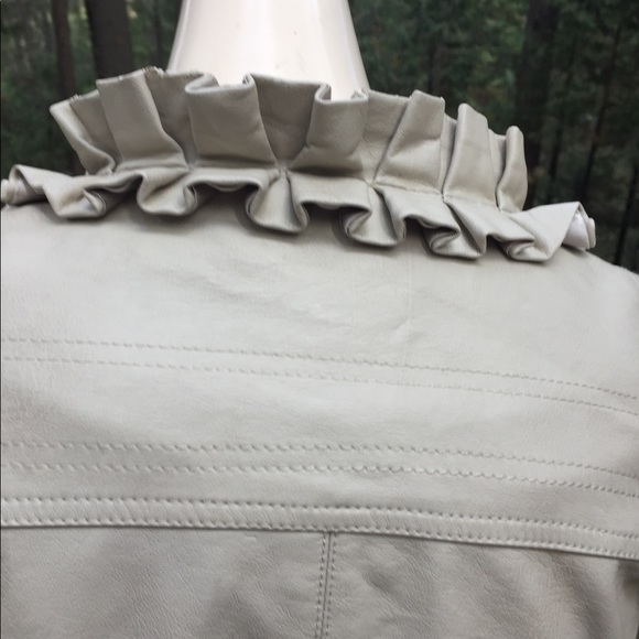 Bagatelle  creamy faux leather cropped oatmeal jacket ,HP 26-4 - Picture 12 of 16